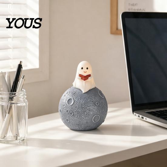 Starry Moon Ghost Gift Cute Reading Book Ornament, Luminous Resin Figurine, Fall Seasonal Decoration Night Light for Halloween Home Desktop Decorative
