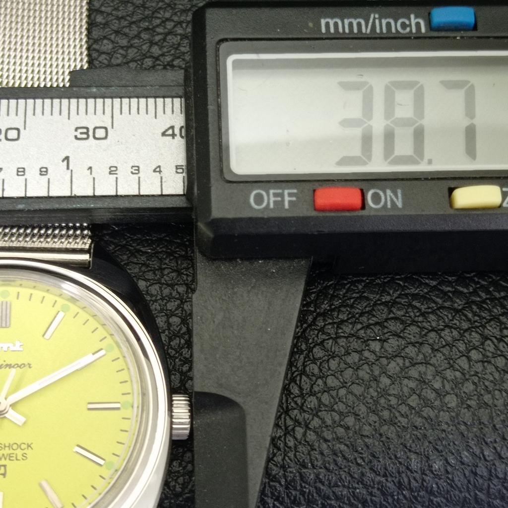 OROLOGIO DA UOMO INDIANO VINTAGE HMT KOHINOOR A CARICA MANUALE CON QUADRANTE GIALLO a440952-4