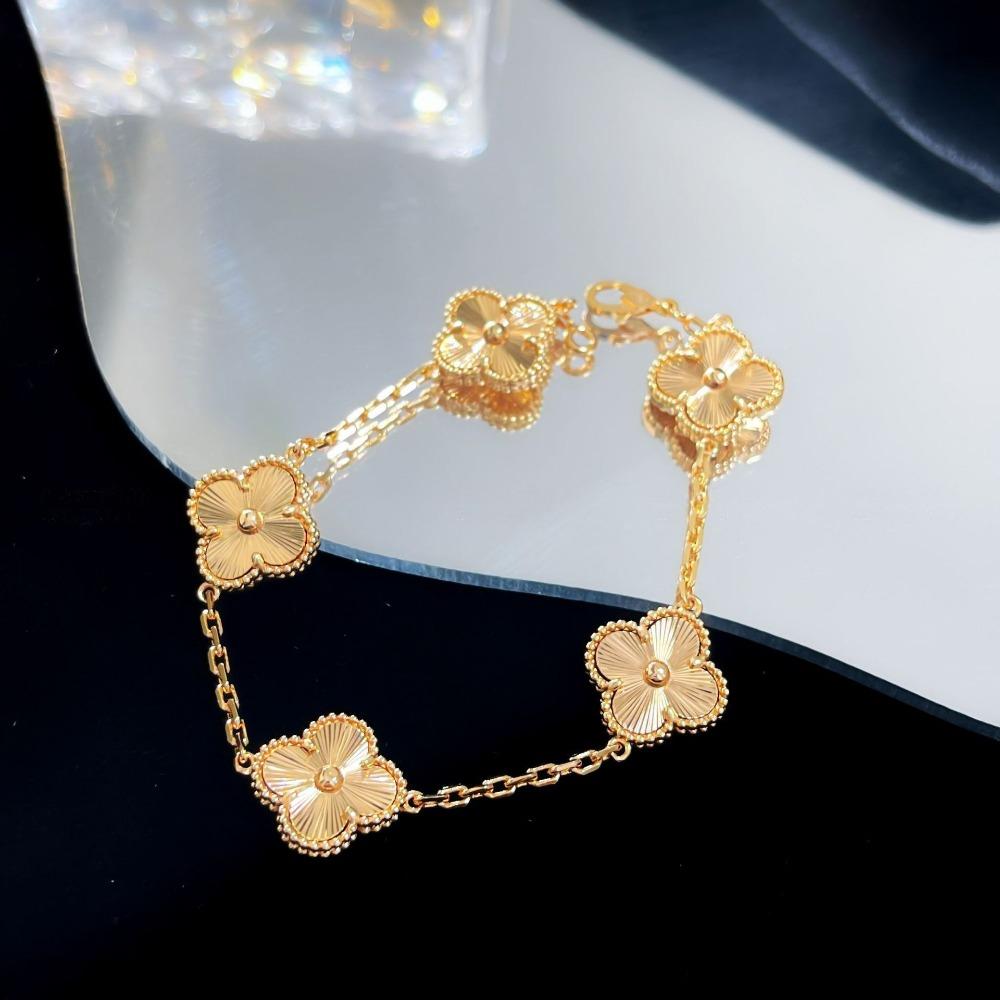 Bracelet Trèfle à Quatre Feuilles Version Haute Cinq Fleurs Calcédoine Violette Naturelle Gravé Laser CNC 18K Ne Se Décolore Pas Bracelet pour Dames