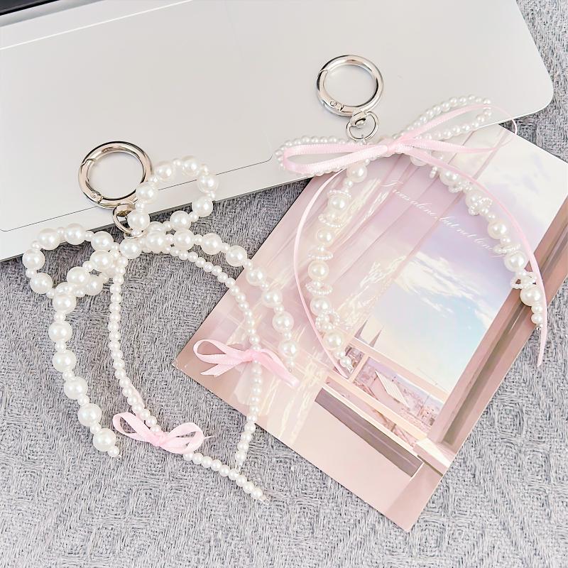 Kawaii Pearl Bow Keychain Lovely Heart Pendant Keyring Stylish Bag Accessory Perfect for Girls Daily Use Gift