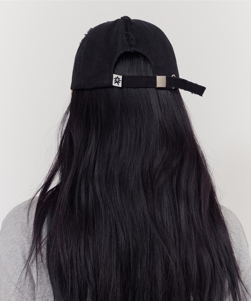 Tonilolenseu Applique Symbol Logo Ball Cap Black