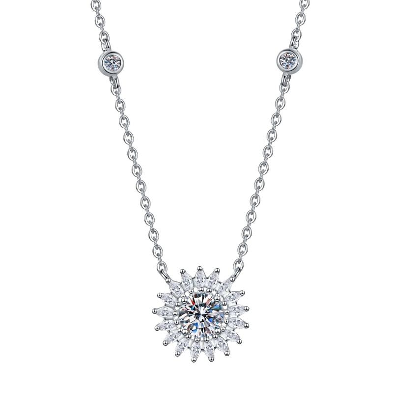 Lover Valentine's Day White Gold Girl Birthday Gift 1CT Moissanite Diamond Women Wedding Platinum Sunflower Necklaces