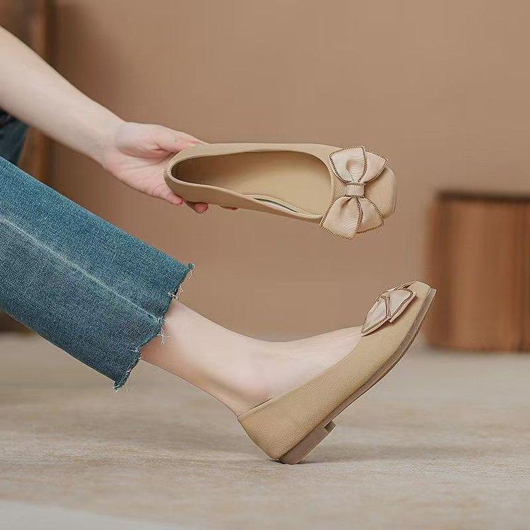 Flat shoes women 2025 new autumn shallow mouth French small fragrant wind fairy gentle shoes with skirt bow single shoes
