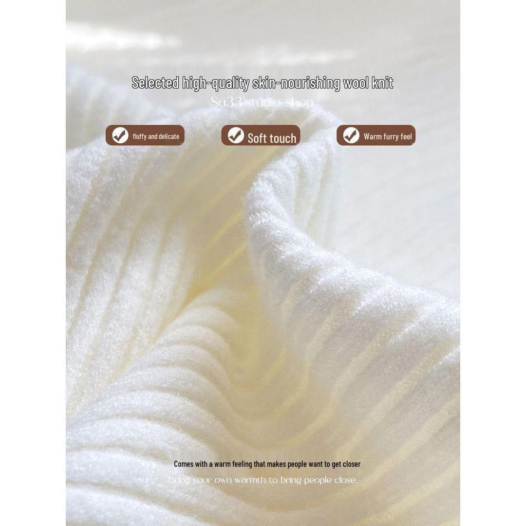 Elegant V-Neck Women’s Sweater – Slim Fit, Figure-Flattering Knit for Autumn/Winter