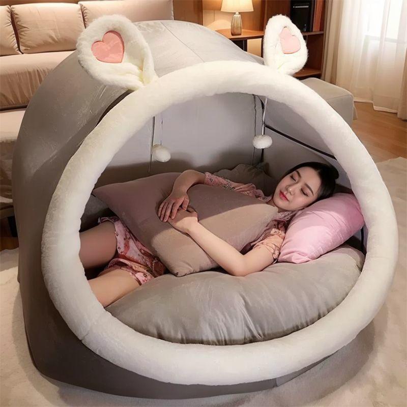 Cilvēku būris milzīgs kaķu ligzdas telts