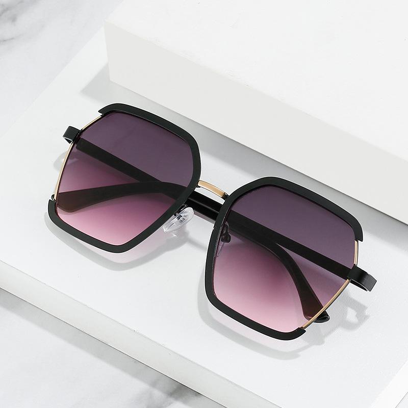 Damen Zweifarbige Sonnenbrille mit Farbverlauf - Winter 2021 Kollektion