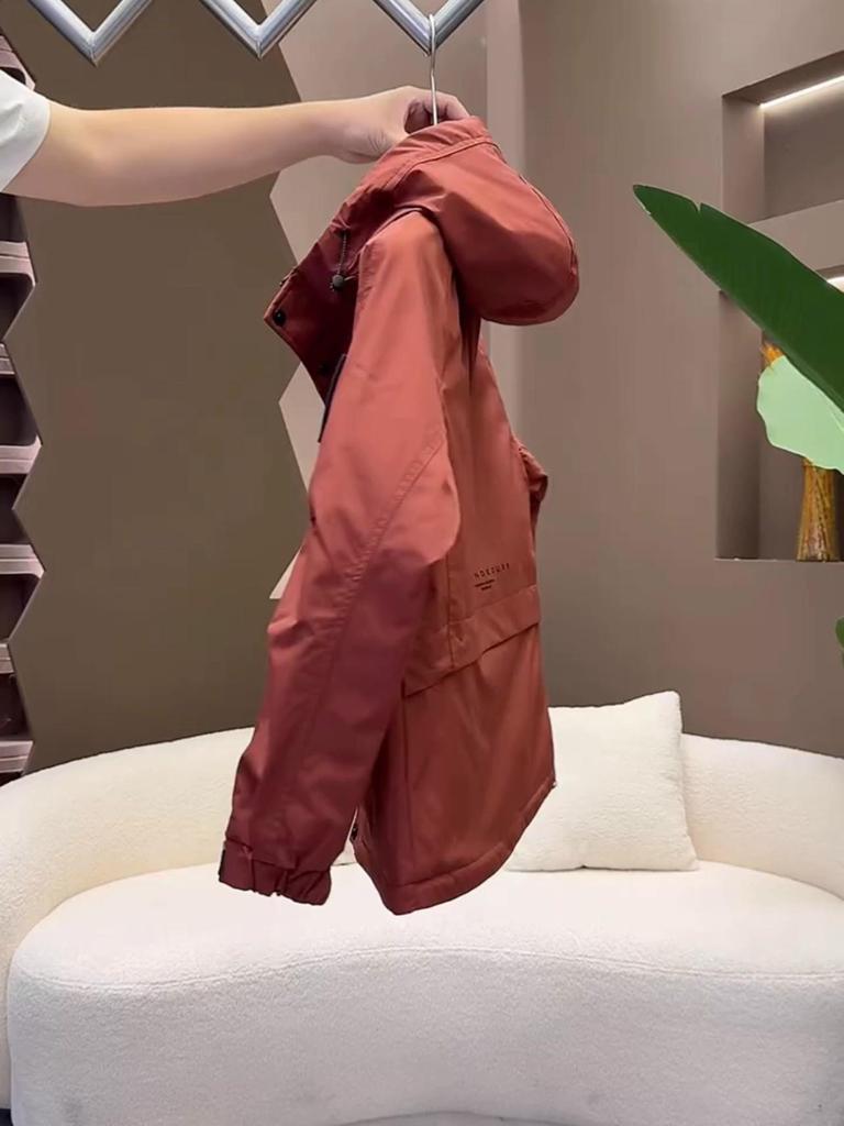 Męska Modna Koreańska Kurtka Robocza Wiatrówka z Kapturem - Stylowa Bawełniana Kurtka na Jesień/Zimę.