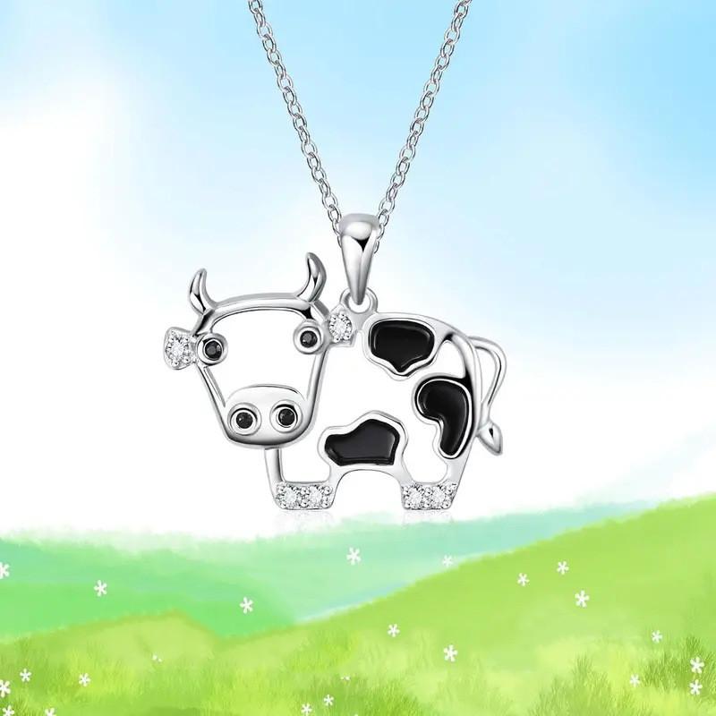 

Charming Inspired Animal Rhinestone Cow Pendant Necklace For Wear Everyday