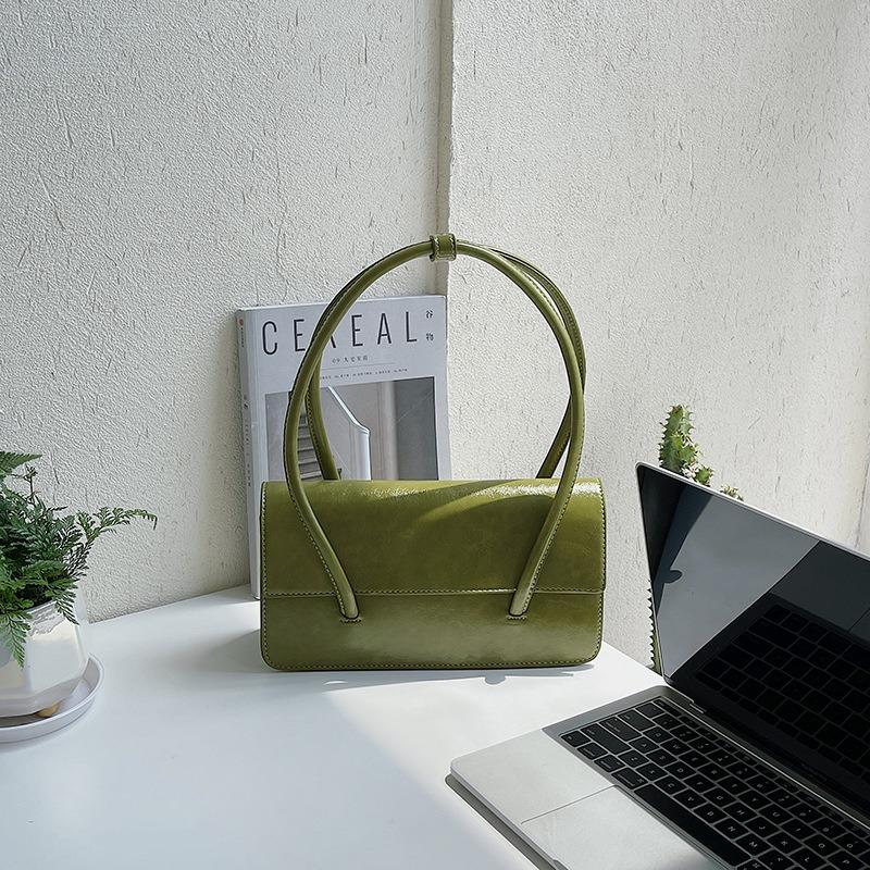 Retro Shoulder Bag, Niche Handbag for Women, Versatile Styling, Flip Envelope, Underarm Bag for Women