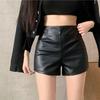 Damen PU-Leder Shorts Schlankmachend Biker-Stil Herbst Frühling Mode Y2K Vielseitig Heiß Hosen Mini Shorts Vielseitig Schlanke Passform Heiß Hosen