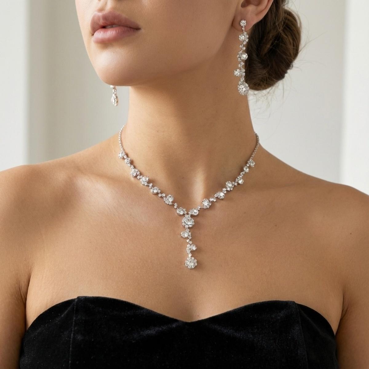 

Romantic Simple Full Rhinestone Irregular Circle Tassel Necklace Dangle Earrings Set For Women Men Geometric Wedding Zircon Set