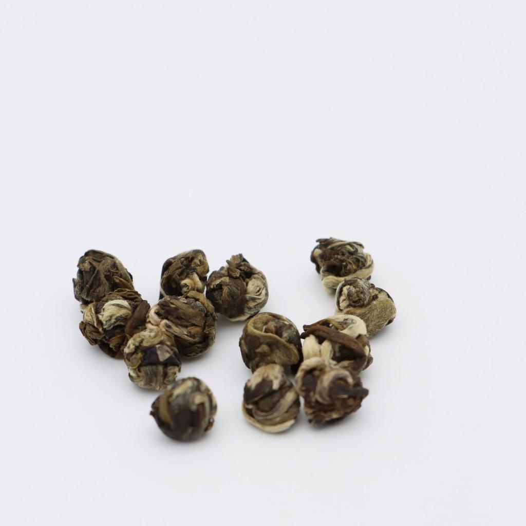 Low Pesticide Residue Jasmine Dragon Pearl Green Tea with Jasmine Flower and Rock Sugar from Guangxi