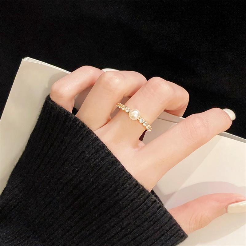 Open Ring Female Retro Niche Design Light Luxury High Sense Medium Antique Geometric French Ring