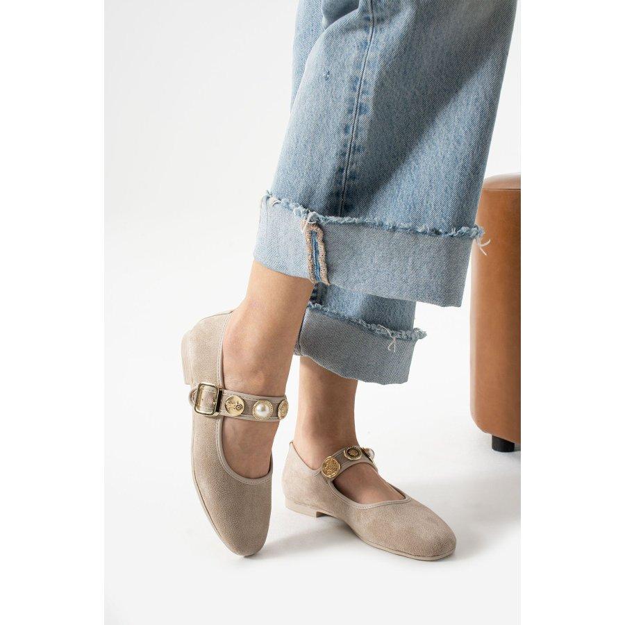 Women's Suede Buckle Strap Flat Shoes