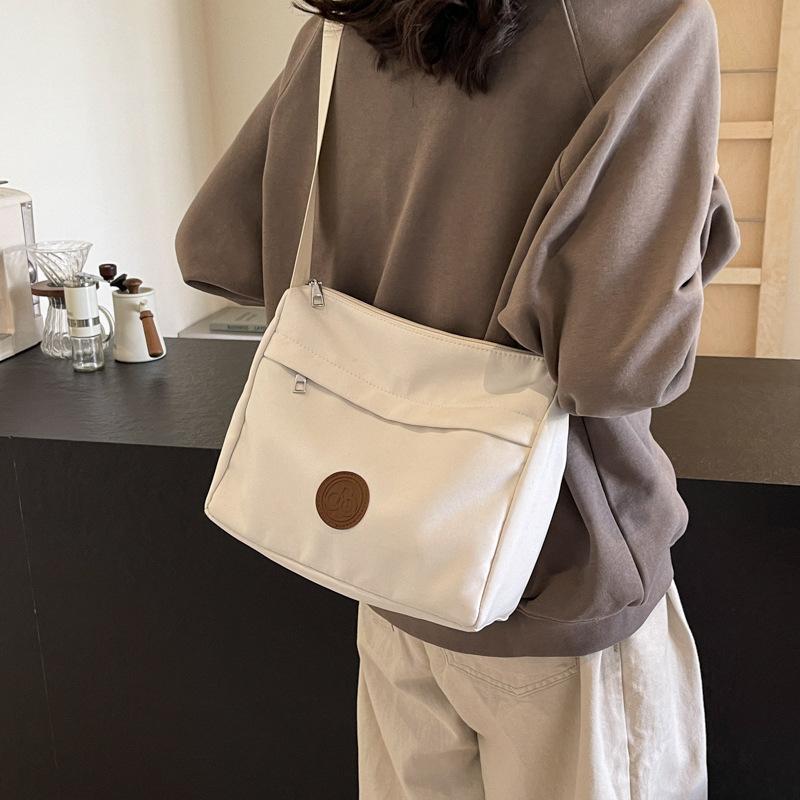 Женская сумка через плечо Легкая сумка-мессенджер Сумка через плечо большой вместимости — фото 3