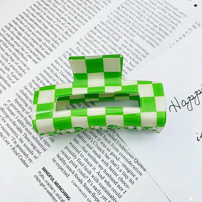 Neu eingetroffen: Modische, 8 cm große, rechteckige Haarspange mit Karomuster aus Acryl für dickes Haar – Haifisch-Haarspange