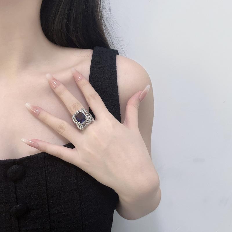 Vintage Hollow Lace Amethyst Ring Princess Pink Diamond Temperament Personality Ring Woman