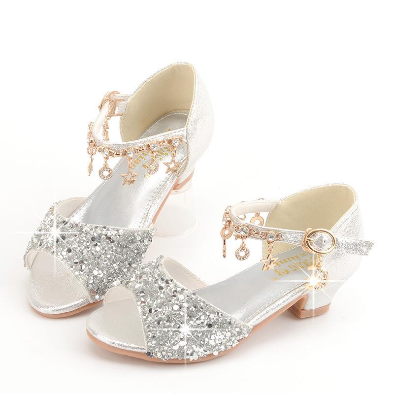 

Summer new Korean-style girls high-heeled shoes for students, middle and older children, and toddlers, fish-toe sandals silver sequin performance 26Code/17.5cm серебряный