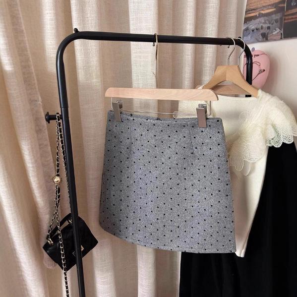 Women's High-Waist Gray Heart Wool Half Skirt, A-line, Slimming, Autumn-Winter Style