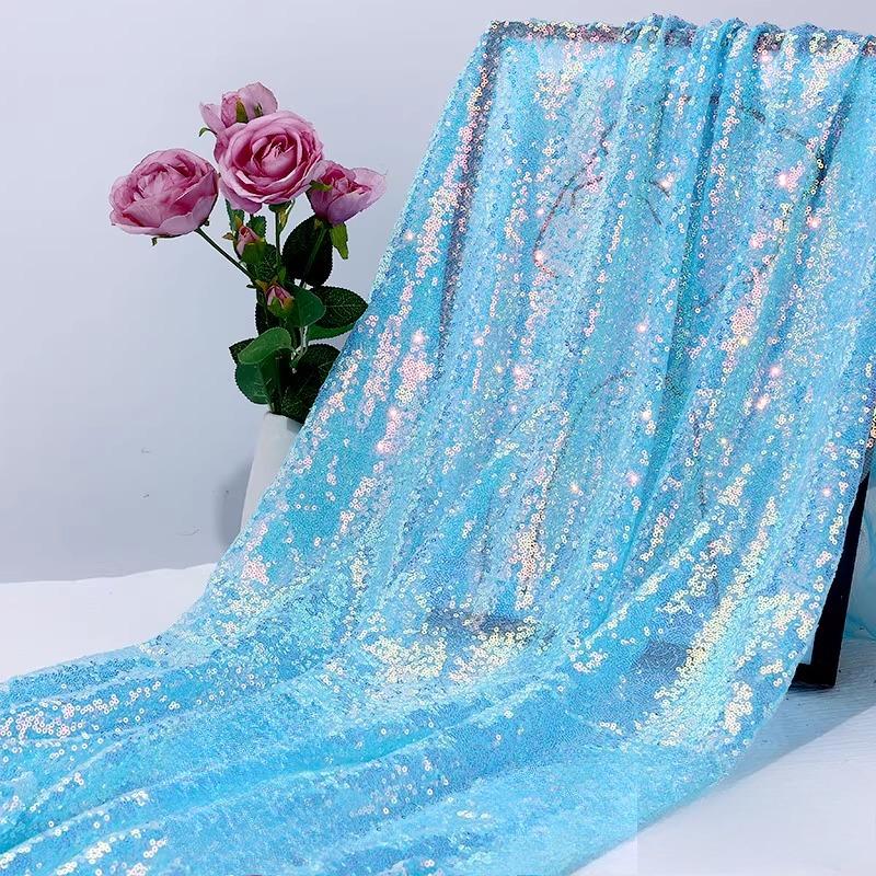 Tkaniny cekinowe i zagęszczone tkaniny siatkowe 100x150cm są używane do odzieży bankietowej, dekoracji scenicznych i tkanin DIY do sesji zdjęciowych