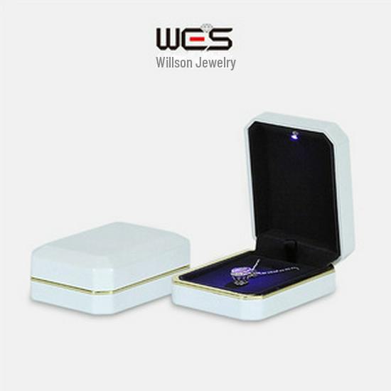 Summer Sale: Luxury S925 Silver Plated 10K Gold Rainbow Zircon Ring – Simple European & American Style for Index Finger.