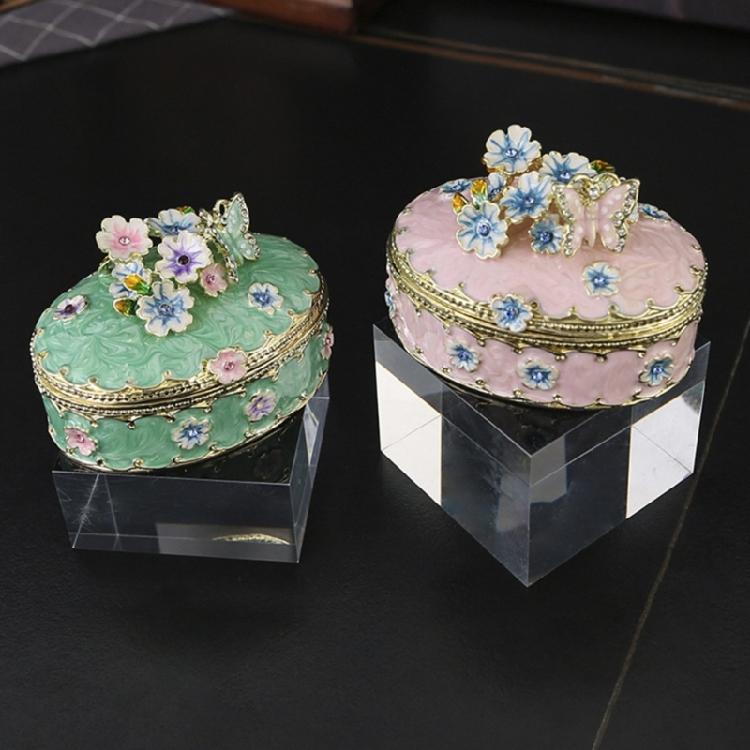 Sophisticated Floral Themed Jewelry Presentation Case For Organizing Rings And Small Items