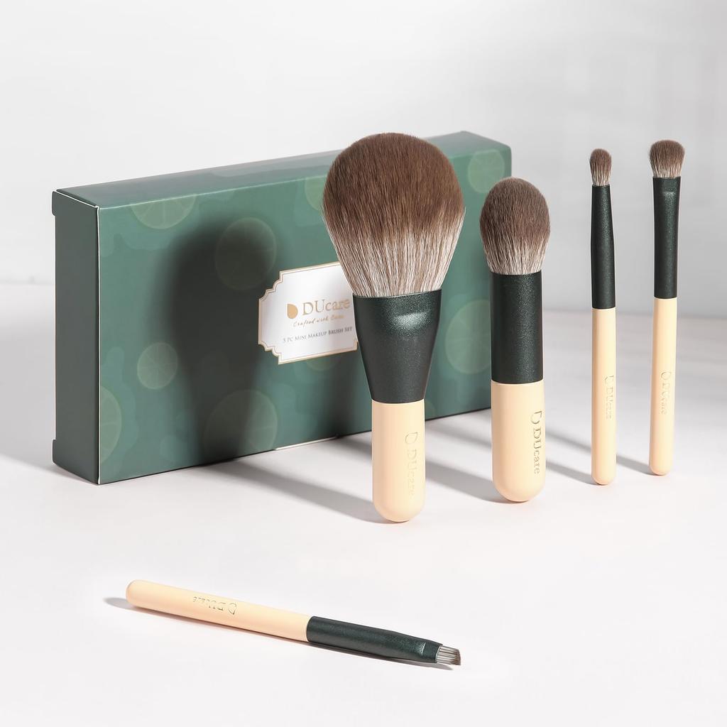 DUcare Portable Makeup Brush Set of with PU Storage Premium Fiber Fluffy Powder Blush Eyeshadow Eyebrow Portable Makeup Popular Cute Brush Set 5,