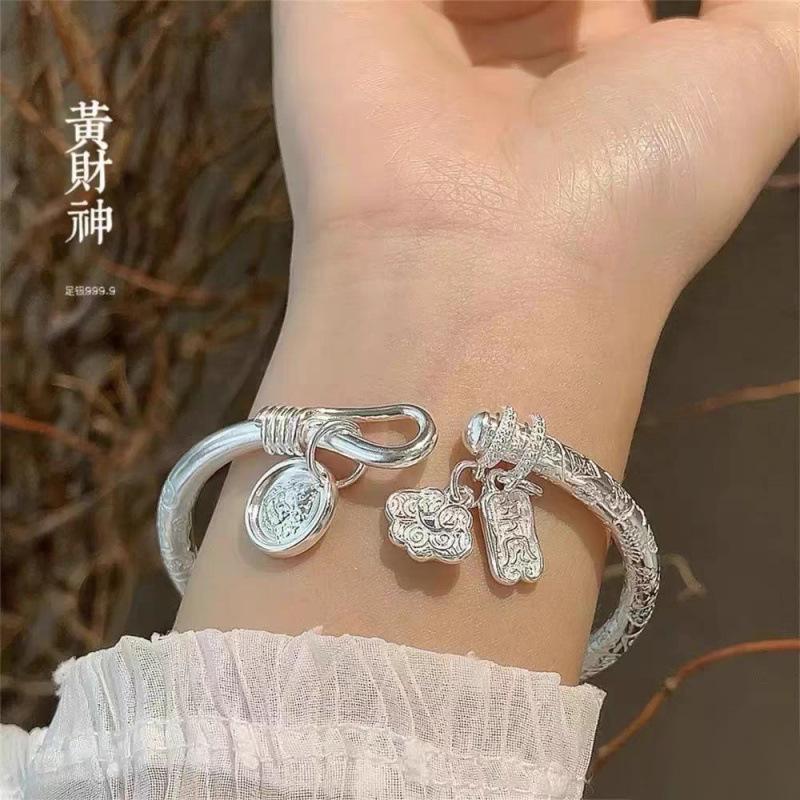 Retro round stick, auspicious, fashionable and versatile, Ruyi Ping An Huang Caishen, new Chinese-style tag, curling tail opening bracelet gift