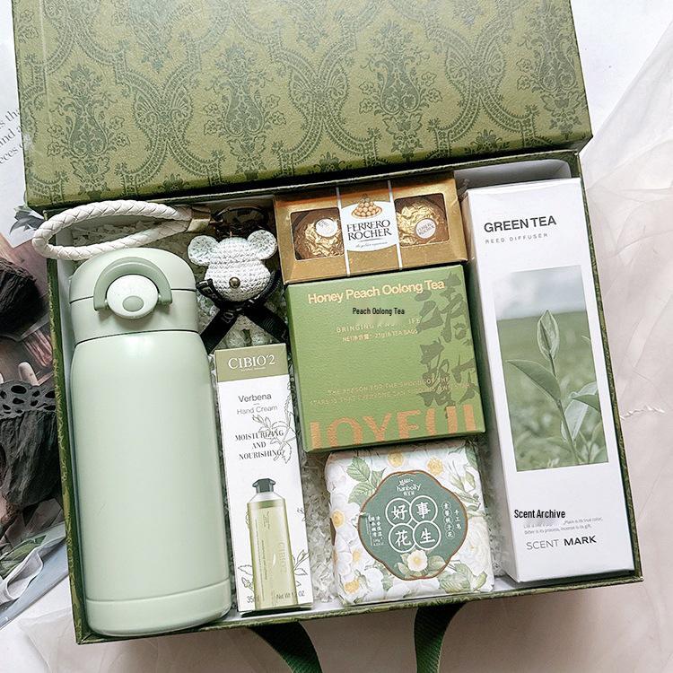 Elegant Souvenir Gift Box for Weddings, Birthdays, Graduations & Corporate Events cm