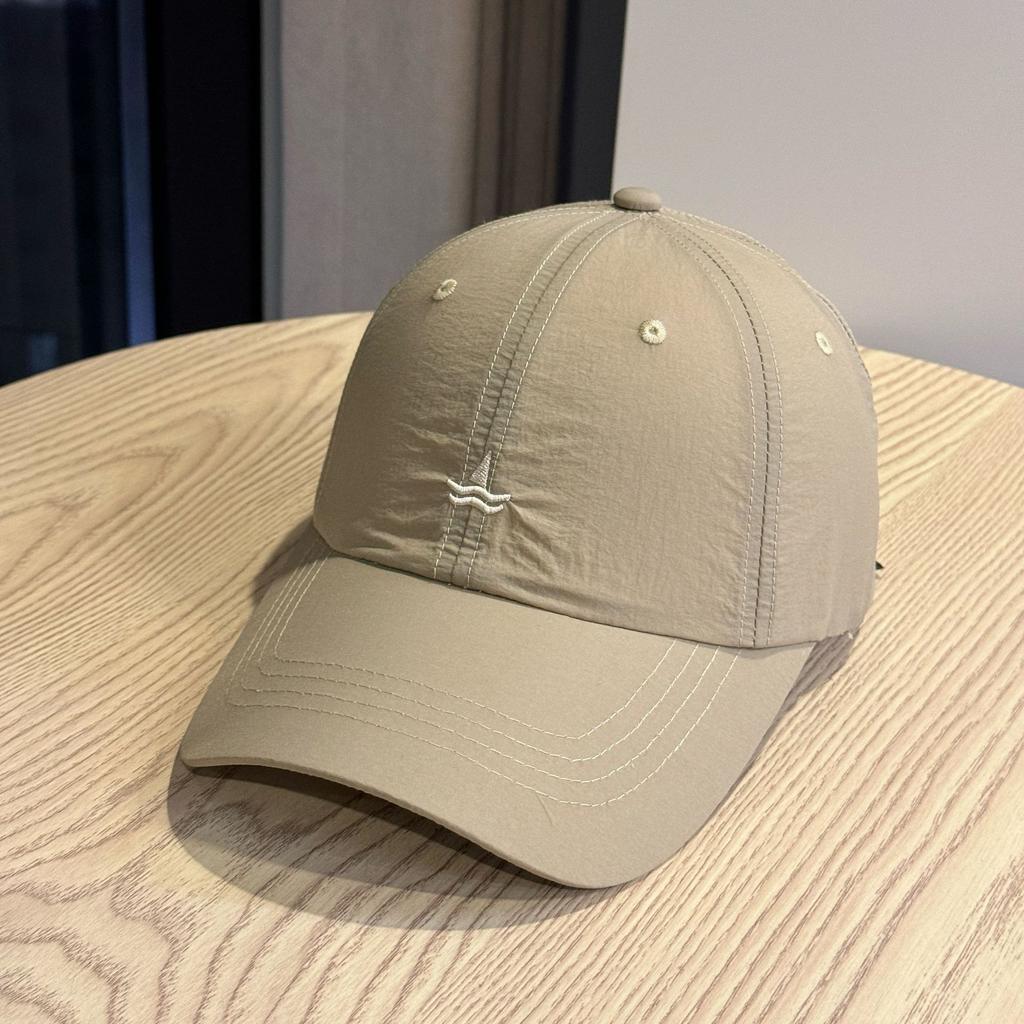 Light and Breathable Waterproof Quick-drying Baseball Cap for Women, Wide Brim for Spring and Autumn, Small Face, Deep Top, Versatile Cap for Men