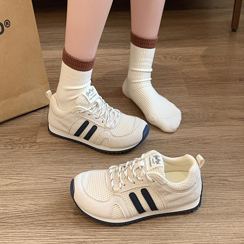 

Цветовая гамма ретро немецкие тренировочные кроссовки женские 2025 новая летняя модная сетка легкие и универсальные на плоской подошве спортивные кроссовки Форрест Гамп 40