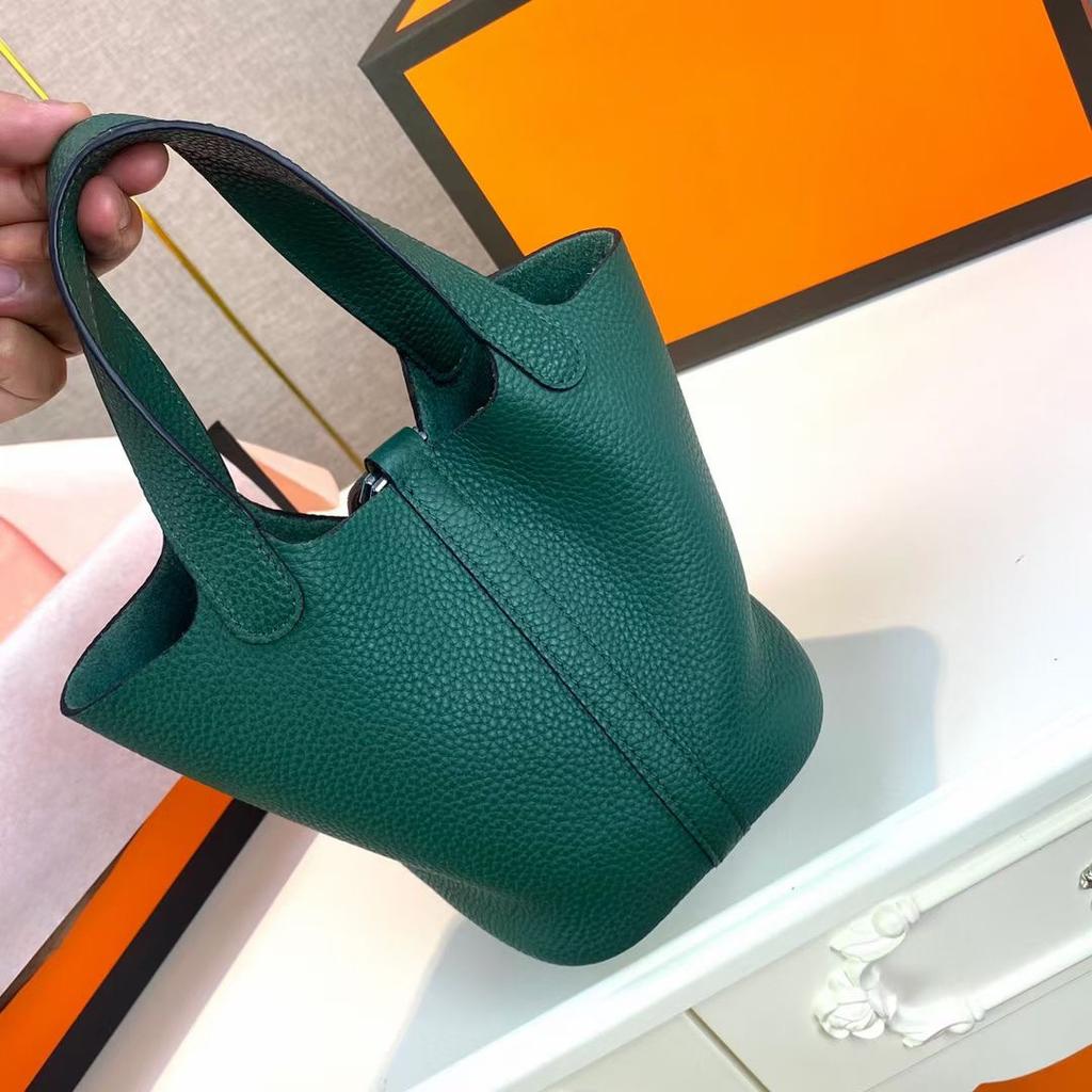 Hochwertige halbhandgefertigte Gemüsekorbtasche togo erste Schicht Rindsleder Pendlertasche echtes Leder tragbare Beuteltasche Damen 18cm