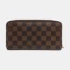 [Pre-Owned] Zippy Checkered Coated Canvas Wallet - Very Good #1FML7OS