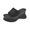 2025 summer new thick-soled small man wearing cool slippers women's fashion and comfort versatile height-increasing slippers women