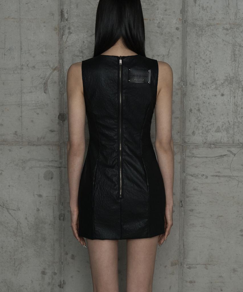 ETRE AU SOMMET Corset Panel Leather One-Piece (Black)