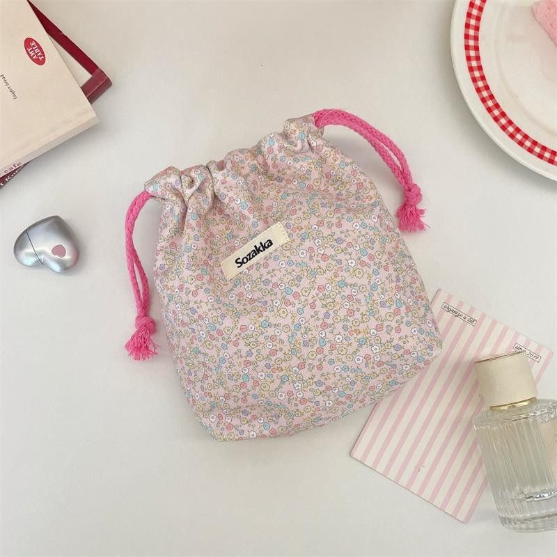 Korean floral storage bag, portable cosmetics storage bag, travel change storage bag, sundries storage and finishing bag