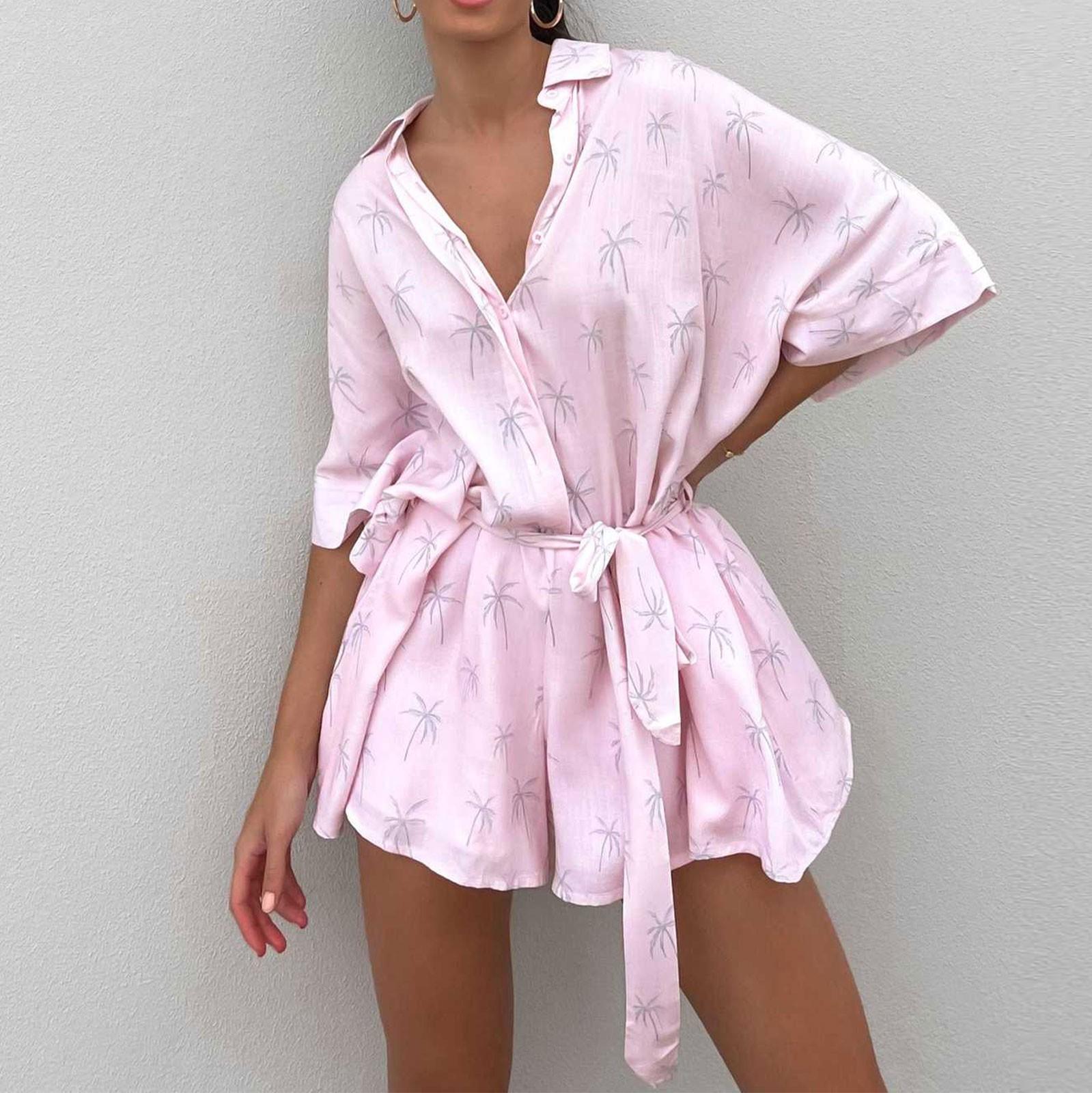 

Женский модный повседневный свободный и удобный комбинезон с завязкой на талии и открытым воротником с рукавом пять четвертей M розовый