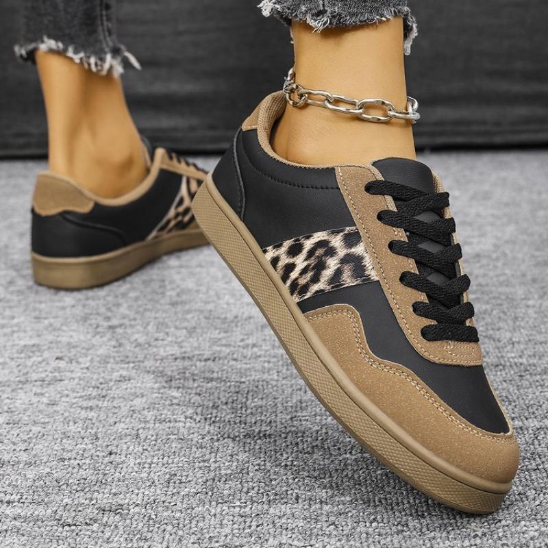 Fashion Women's Flats Sneakers 2025 New Fashion Leopard Print Casual Shoes Outdoor Walking Shoes Sneakers Comfortable Women Sneakers