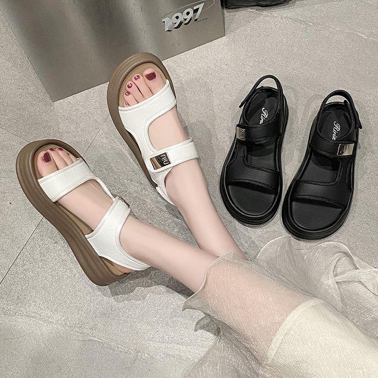 Platform sandals female 20252 spring and summer new versatile step on shit fairy with skirt Velcro Roman cool