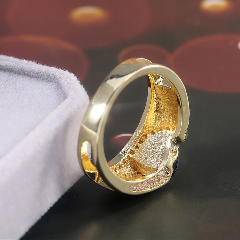 Elegant Vintage Triangle Cut Sea Blue Ring with Synthetic Zirconia Accents – Golden-Plated Copper Band for Women, Perfect Wedding or Bridesmaid Party