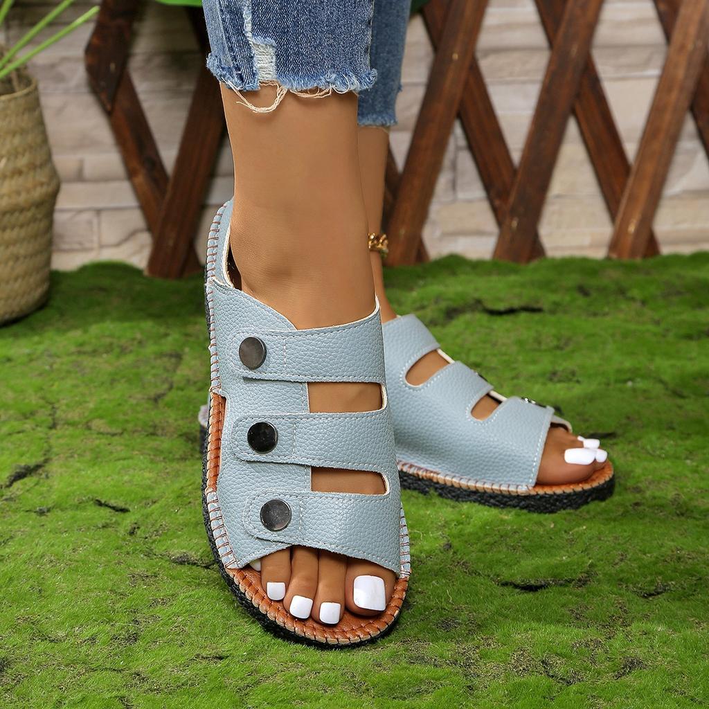 Fashion Women Sandals Classic Luxury Solid Color Outdoor Banquet Party Large Size Shoes WomenNew Fashion Casual Metal Designer Sandals