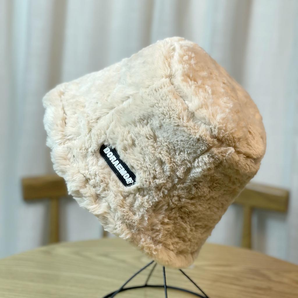 White Plush Fisherman Hat for Women in Autumn and Winter New Thickened and Warm Korean Style Versatile Leather Label Bucket Hat Trendy