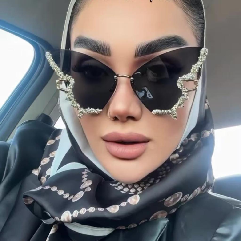 Butterfly Shaped Diamond Studded Sunglasses Frameless Sun Glasses For Women'S Parties Dances And Fashion Shows Glasses