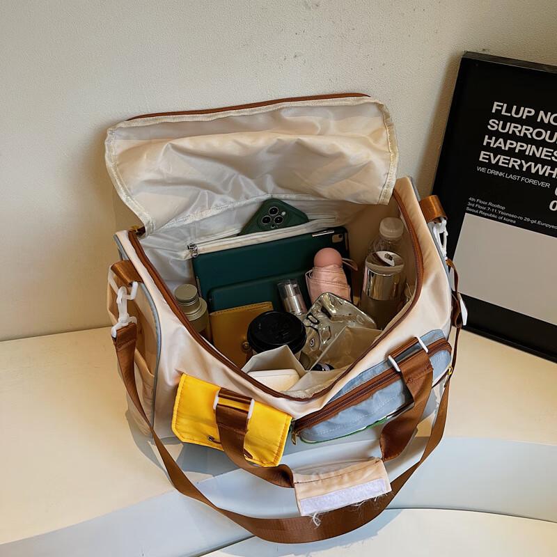 Color-Block Oxford Sports Travel Bag