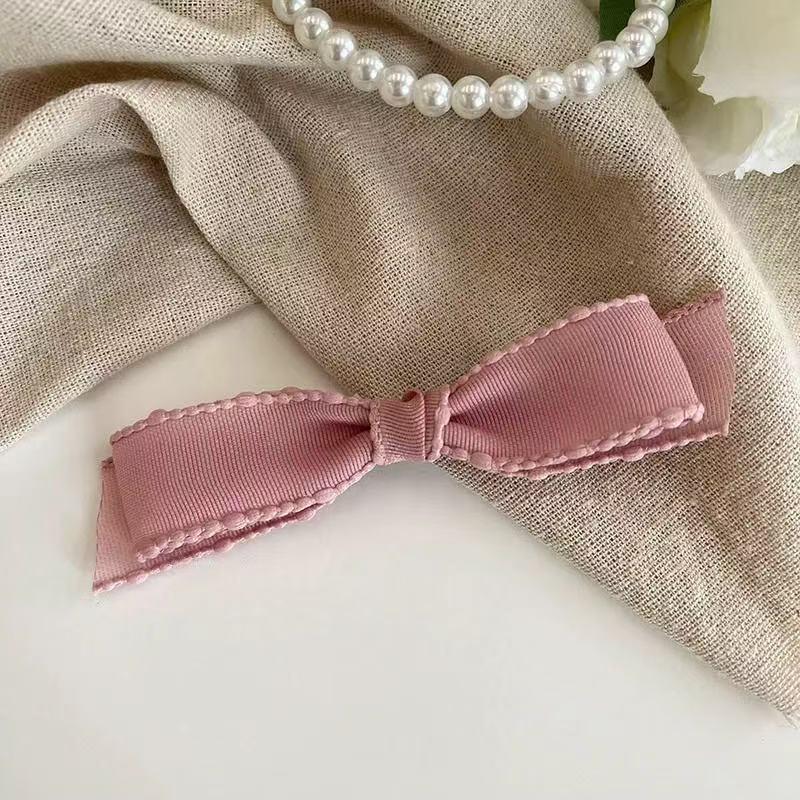 Gentle White Lace Bow Duckbill Clip for Bangs & Ponytails