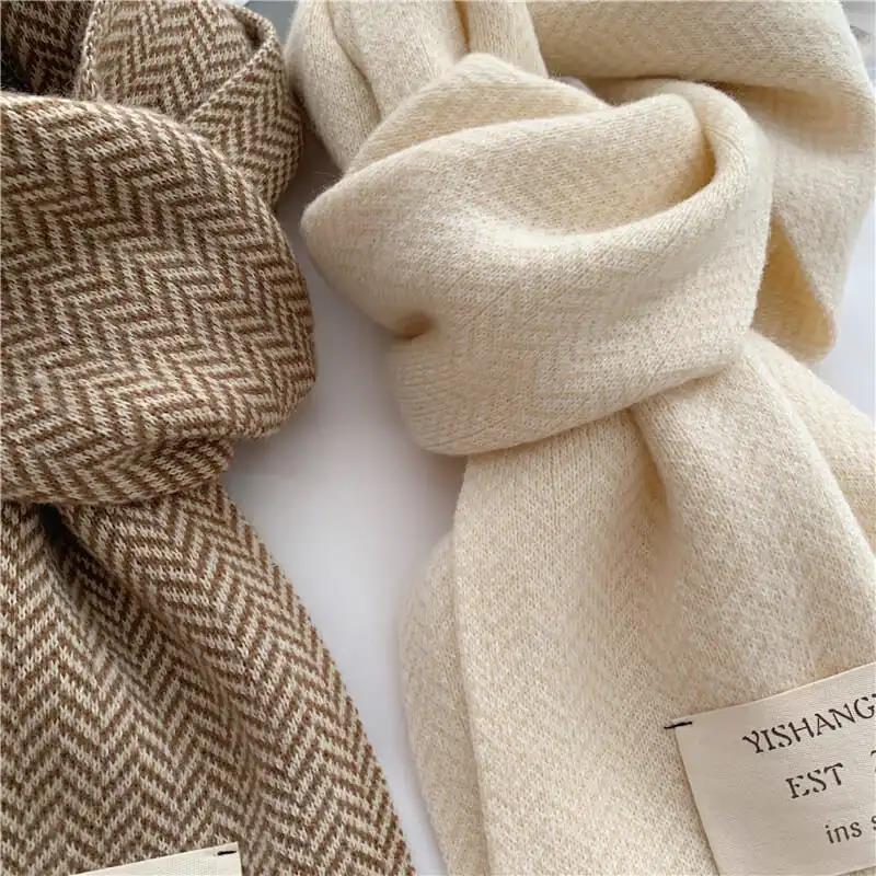 

Korean Style Thick Knit Scarf - Cozy Winter Neck Warmer for Students & Couples One Size