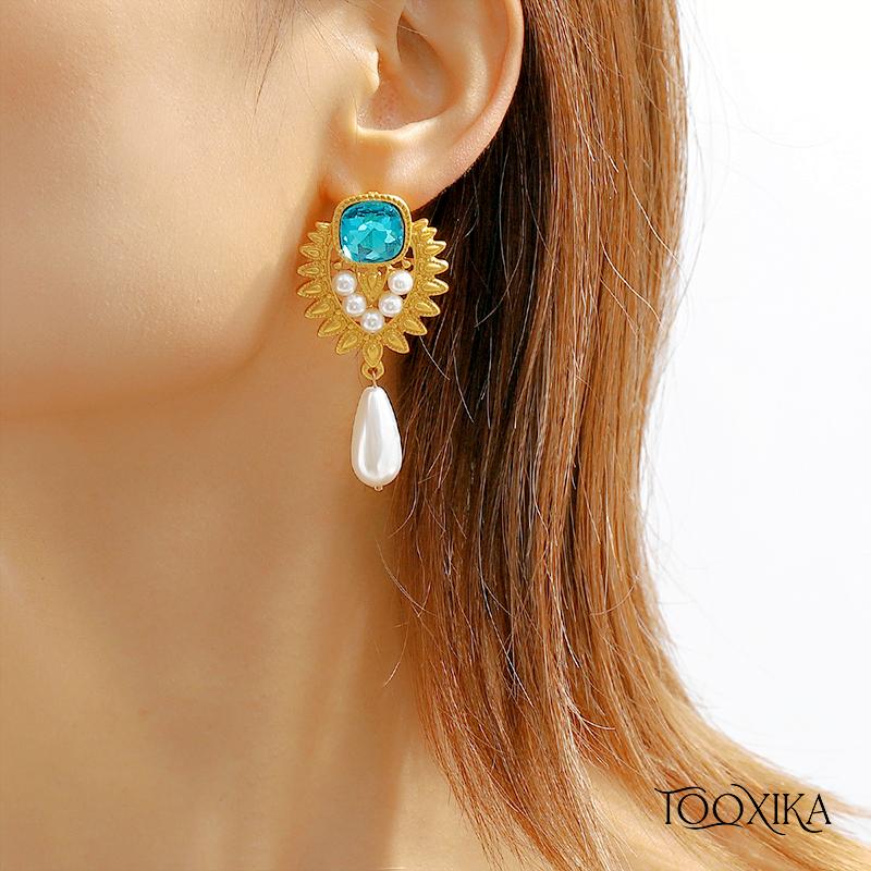 

Tooxika French Retro High-end Pearl Earrings Retro Elegant Niche Personality Geometric Antique Style Earrings