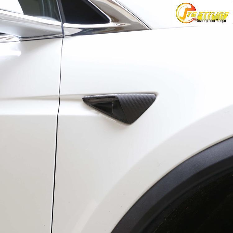 Tesla Model 3 & Y Carbon Fiber Turn Signal Light Covers