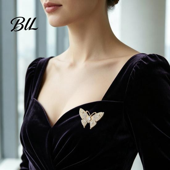 Vintage Lapel Pins Women Rhinestone Butterfly Brooch Pin, Insect Alloy Badge Pin Jewelry Accessories for Daily Wear Wedding Party Prom Bridal