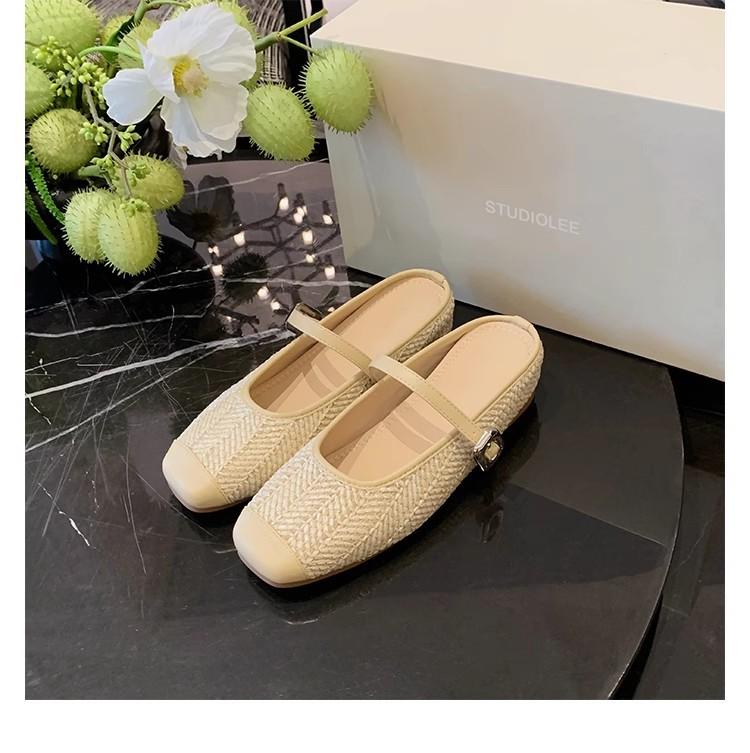 

Su Yinyin has the same style, holiday style straw-woven square head cool slippers, lazy half-towed women s inner height increases, new in summer 2025 34